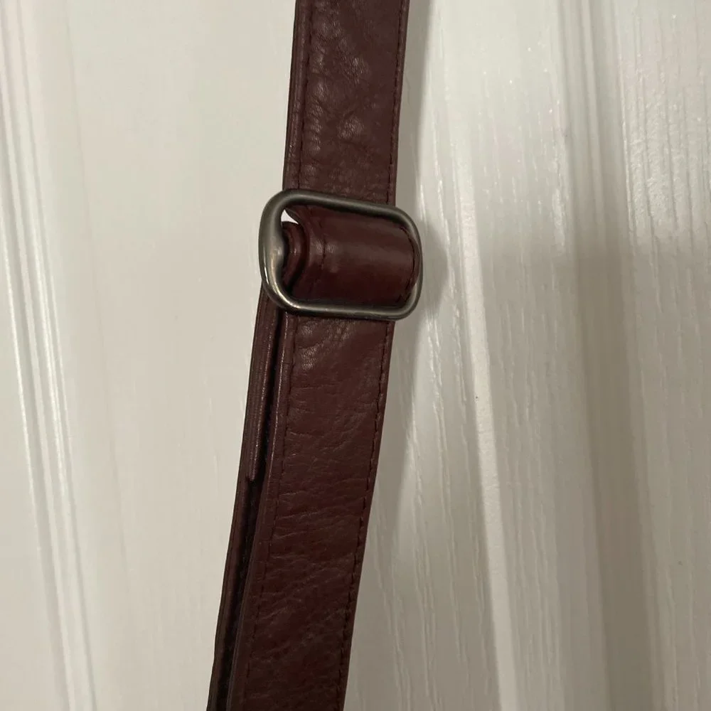 Kenneth Cole Brown Leather Messenger Satchel/Briefcase - Picture 7 of 14